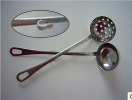 批发采购酒店餐厨用具-西餐设备 不锈钢带勾防滑火锅汤勺漏勺批发采购-酒店餐厨用具.